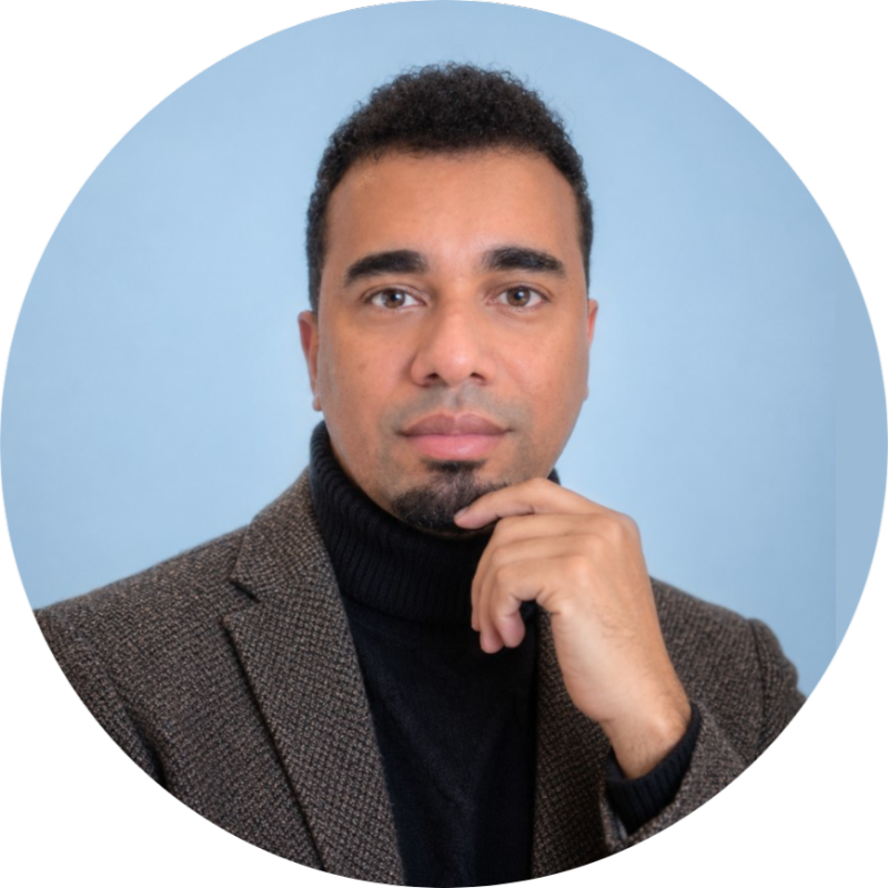 Eduardo Velásquez, CEO y consultor de transformación digital